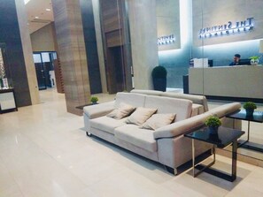 Sala de estar en el lobby