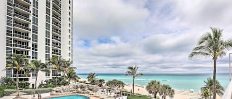 Sunny Isles Beach Vacation Rental | Studio | 1BA | 457 Sq Ft | Step-Free Access