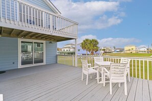 Wrap around deck