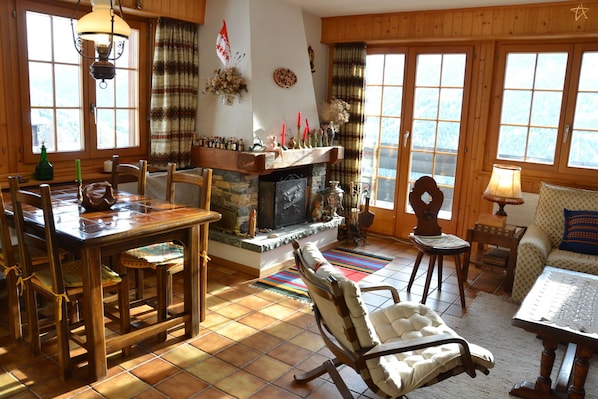 Living room with fireplace