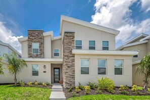 780DropShotDr,ChampionsGate_01