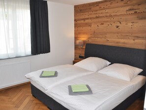 Ferienwohnung 4, 100qm, 3 Schlafzimmer, max. 8 Personen