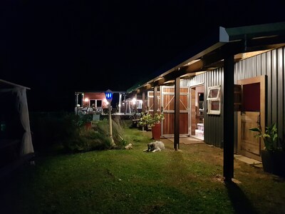 The Shed Conversion with Hot tub with amazing views@ Gold Coast Tree Houses