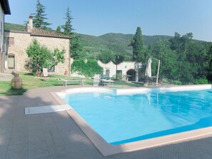 Water, Plant, Sky, Property, Building, Window, Swimming Pool, Tree, Shade, Chair