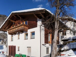 Himmel, Gebäude, Fenster, Schnee, Haus, Baum, Wolke, Holz, Steigung, Hütte