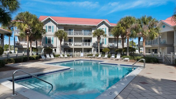 Rollin Tide Grounds and Amenities