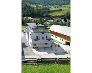 Eigentum, Haus, Die Architektur, Gebäude, Wohngebiet, Dach, Zuhause, Ländliches Gebiet, Baum, Bergstation