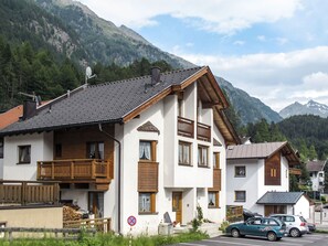 Cloud, Sky, Plant, Mountain, Building, Window, Property, Tree, House