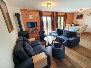 Furniture, Picture Frame, Table, Couch, Comfort, Wood, Architecture, Interior Design, Lamp, Living Room