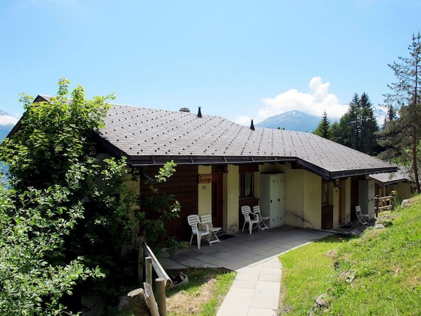 Propriété, Maison, Bâtiment, Chalet, Domicile, Immobilier, Toit, Architecture, Zone Rurale, Biens