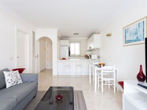 Table, Furniture, Picture Frame, Couch, Flooring, Interior Design, Wood, Floor, Living Room