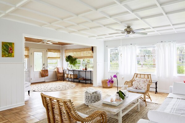 Front entrance and living room over looking 1/4 acre tropical garden