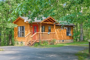 Cozy | Classic Cabin | Enchanting