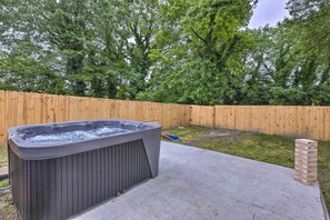 Private Hot Tub