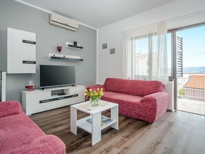 Möbel, Zimmer, Wohnzimmer, Interior Design, Eigentum, Rot, Fussboden, Gebäude, Couch, Tabelle
