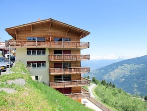 Propriété, Bâtiment, Maison, Station De Montagne, Architecture, Immobilier, Appartement, Montagne, Chaîne De Montagnes, Domicile
