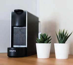 Kaffe och/eller kaffebryggare