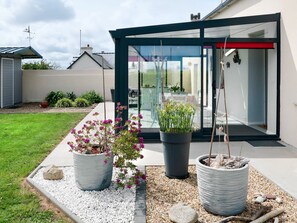 Pot De Fleur, Propriété, Cour, Maison, Jardin, Plante, Fleur, Herbe, ArriÚre-Cour, Domicile
