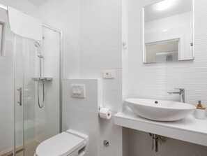 Armatur, Spiegel, Eigentum, Sinken, Weiss, Zapfhahn, Bad Sink, Badezimmer, Gebäude
