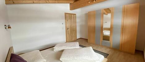 Eigentum, Komfort, Holz, Interior Design, Flooring, Fussboden, Wand, Gebäude, Hartholz