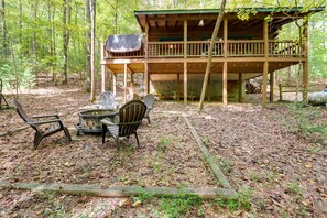 Exterior | Fire Pit | Porch | Gas Grill | Hot Tub | Rocking Chairs