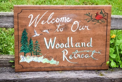 Woodland Retreat  2 bed 1 bath  deluxe suite with private entry and patio
