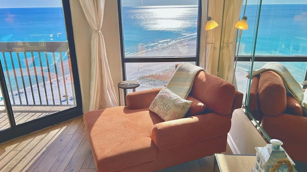 Chaise lounge chair with the best view ever. You’ll never want to leave