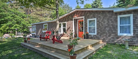 Harbor Springs Vacation Rental | 3BR | 2BA | 2,500 Sq Ft | Steps to Enter