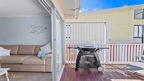 Rear Deck w BBQ