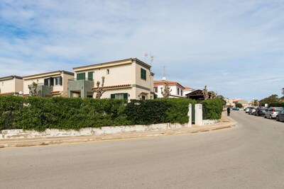 Cozy Apartment “Bonito Apartamento en Calan Blanes” Close to the Sea with Balcony & Garden; Parking Available