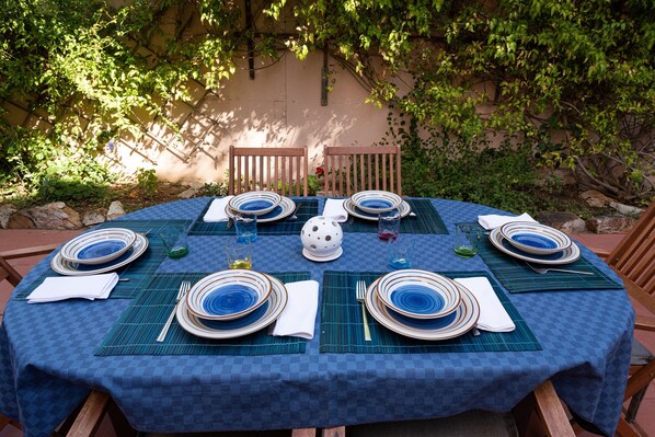 Outdoor dining