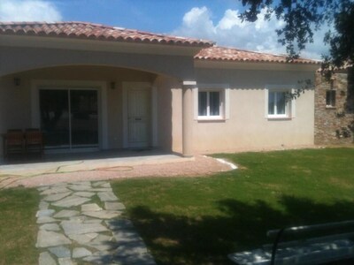 Mini villas F3 with terrace and large garden 5 minutes from the beaches