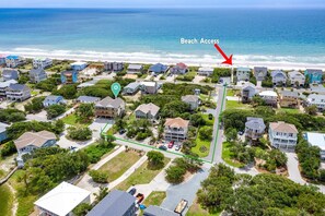 Showing location and beach access