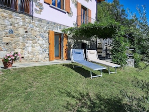 Plant, Window, Building, Land Lot, Shade, Grass, Urban Design, House, Outdoor Furniture, Cottage
