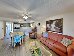 Open and Inviting Floor Plan