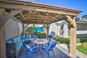 Shared Outdoor Space | Shared w/ Add'l On-Site Unit