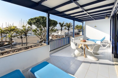 Beautiful Decor & Spacious Terrace with Ocean View - Apartment VistAgua