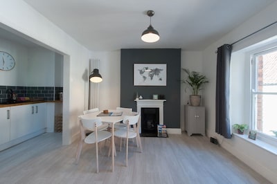 Cuthberts Corner, a stylish flat located in the heart of Wells 