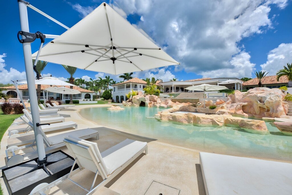 Picture of villa