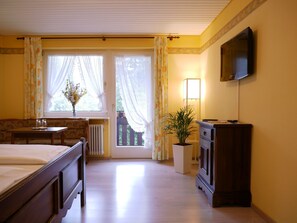 Doppelzimmer mit Balkon, 24qm, max. 2 Person
