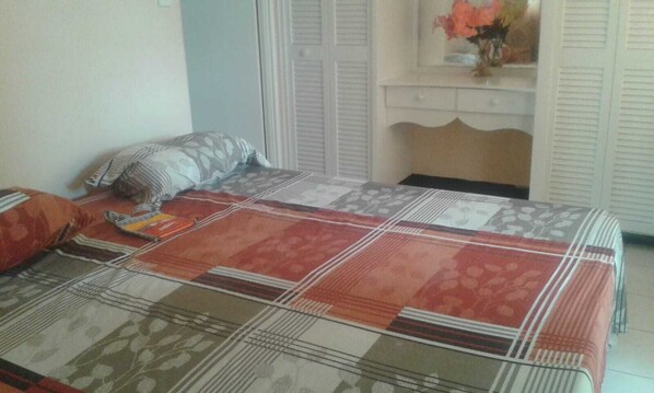 APARTMENT 2