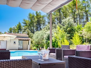 Propriété, Ciel, Bleu, La Nature, Plante, Ombre, Fenêtre, Éclairage, Bâtiment, Design Intérieur