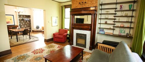 Living room looking into the dining room 