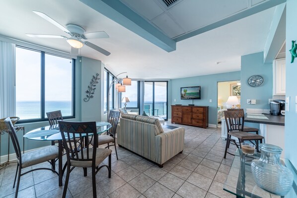 Welcome to Sunbird 908E 'High Tides' this 1 Bedroom/1 Bath condo is sure to please!