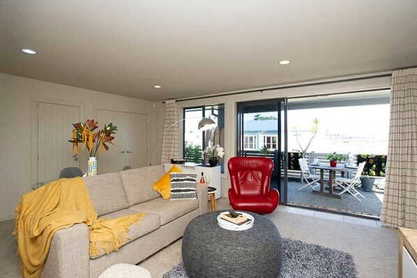 Centrally located flat, private and quiet.
