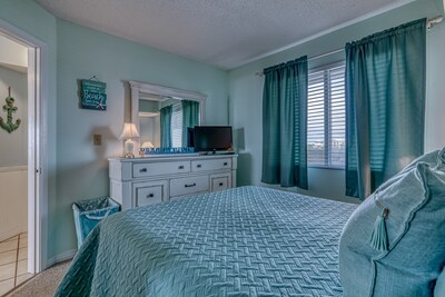 Gorgeous, Beach Front Condo at Gulf Shores Plantation Palms