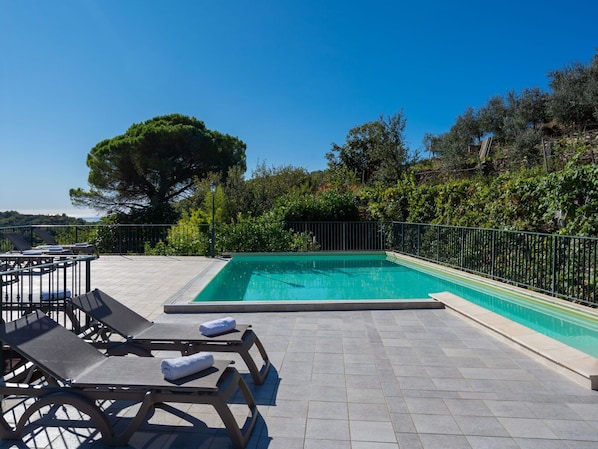 Water, Sky, Property, Plant, Swimming Pool, Azure, Tree, Shade, Grass, Outdoor Furniture