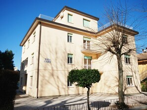 Ciel, Bâtiment, Plante, Fenêtre, Maison, Arbre, Design Urbain, Matériel De La Propriété, Zone Résidentielle