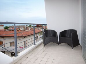 Eigentum, Zimmer, Balkon, Grundeigentum, Gebäude, Wohnung, Fussboden, Möbel, Haus, Die Architektur