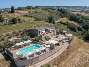 Sky, Plant, Tree, Swimming Pool, Land Lot, Urban Design, Landscape, Grass, Building, Leisure